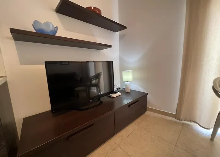 St Julians Smart 2 Bedroom *